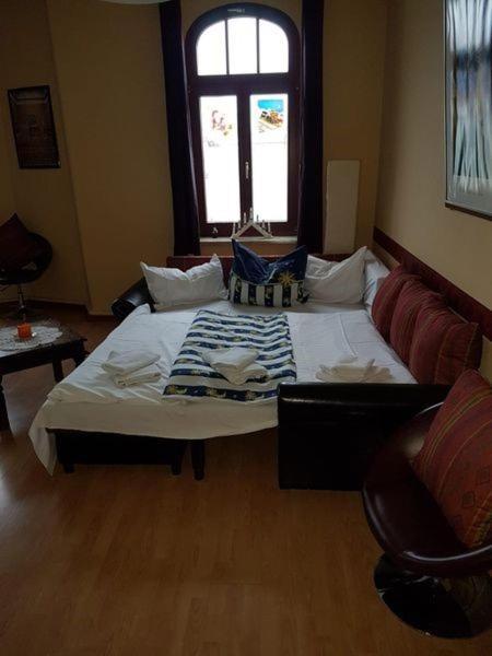Grosse Ferienwohnung In Dresden-Lobtau Εξωτερικό φωτογραφία